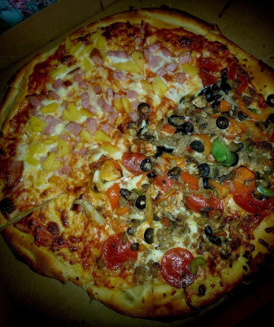 Mama Rosa's Pizza